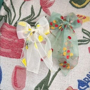 A New Day - two pack - Sheer Bow Hair Clips with tomato’s and lemons